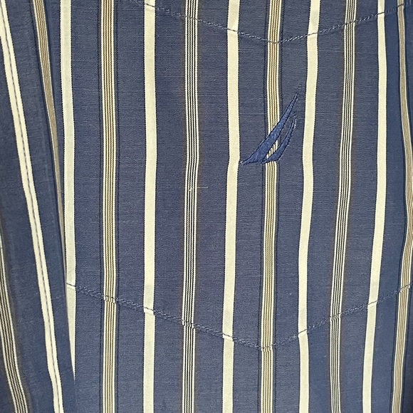 Nautica Men’s button down shirt - Picture 5 of 5